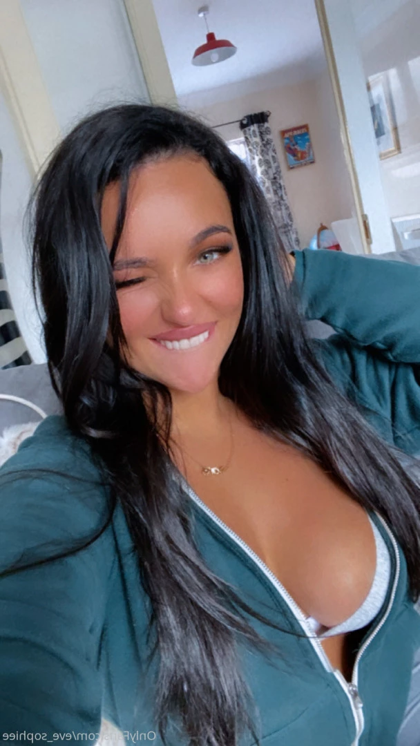 Ëve Sophieê 💋 [ eve_sophiee ] Onlyfans leaked photo 10330296 on Hotleaks.tv