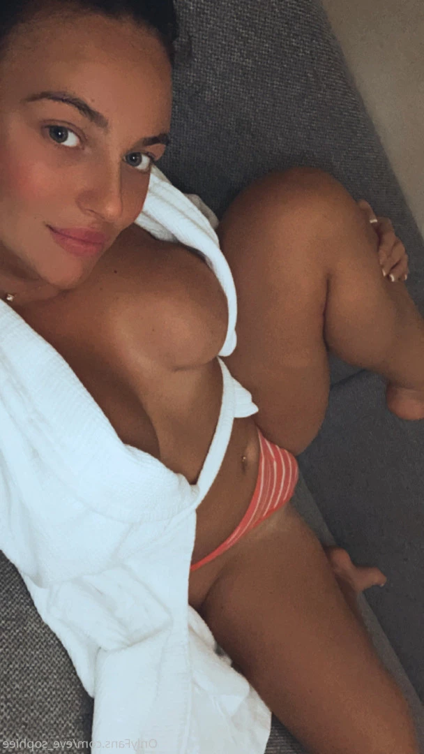 Ëve Sophieê 💋 [ eve_sophiee ] Onlyfans leaked photo 10331918 on Hotleaks.tv