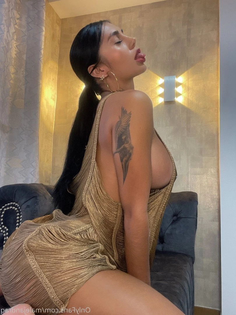 𝑴𝒂𝒓í𝒂 𝑨𝒍𝒆𝒋𝒂𝒏𝒅𝒓𝒂 𝑸 🌹 [ malejandraq ] Onlyfans leaked photo 1744351 on Hotleaks.tv