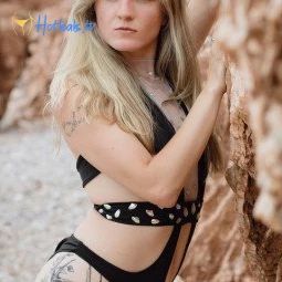 ava_grey1