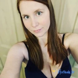 hollyrose2021