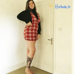 amazonbeth.6foot6