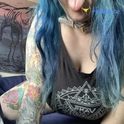 naughtynyxiefree